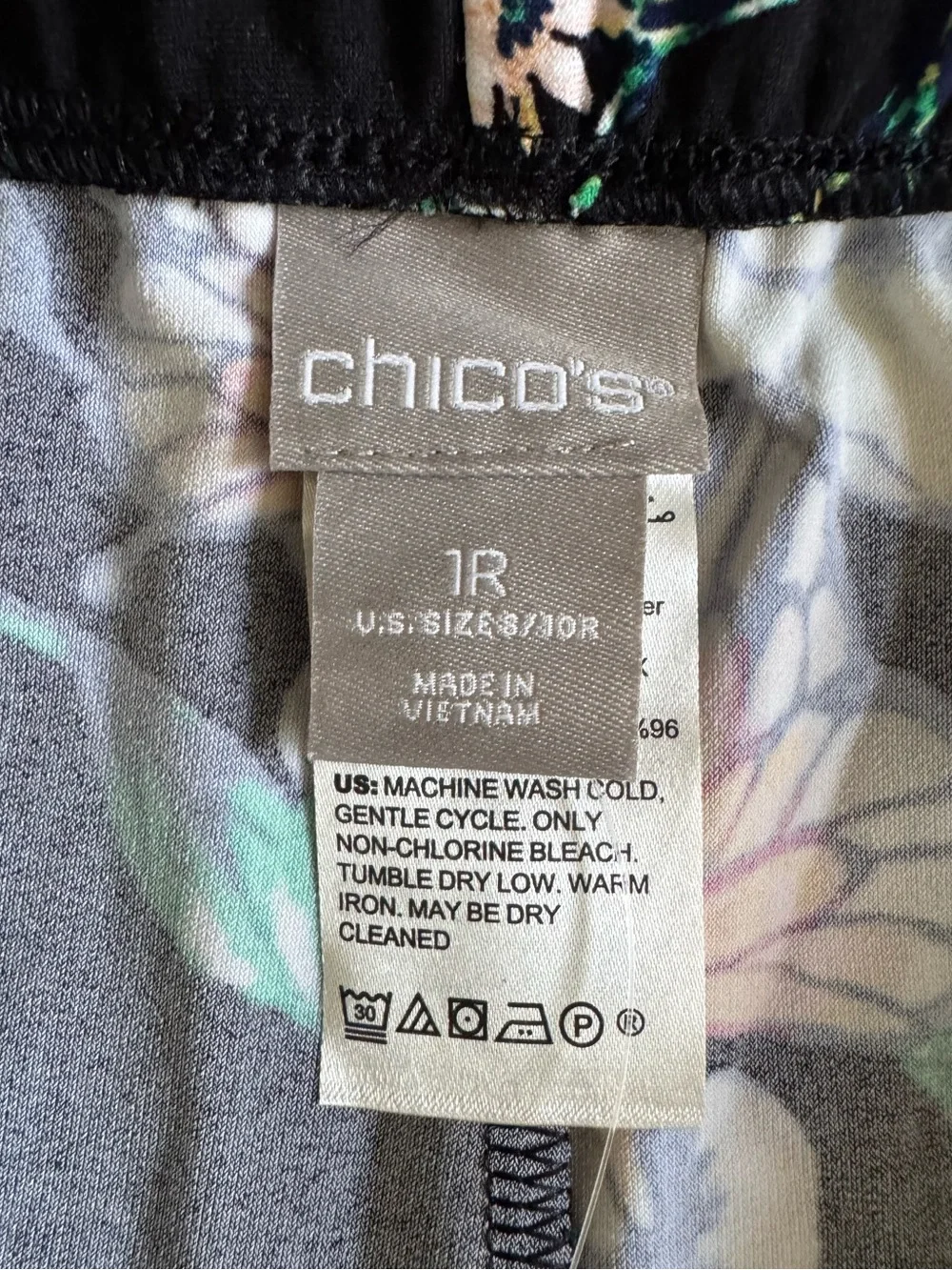 Chico’s Butterfly Garden Floral Palazzo Wide Leg Pants Black Multi 1R (US 8-10)